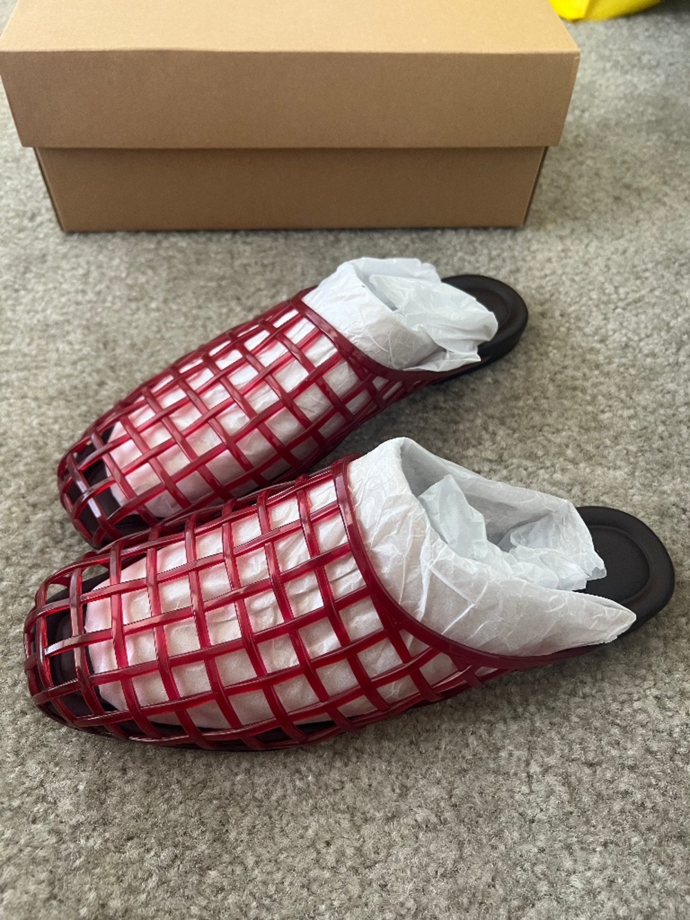 Vince Barcelona Jelly Sandals